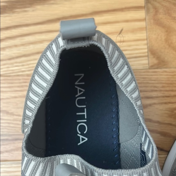 Nautica Men's Gray Casual Shoes very comfortable stylish worn once - Picture 3 of 14
